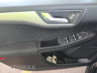 2020 Ford Escape SE – miniatura 9