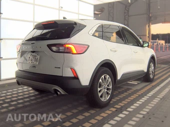 2020 Ford Escape SE – miniatura 4