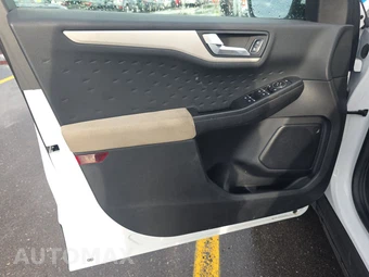 2020 Ford Escape SE – miniatura 9