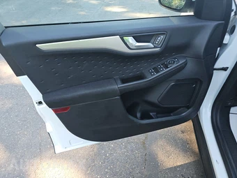 2020 Ford Escape SE – miniatura 9