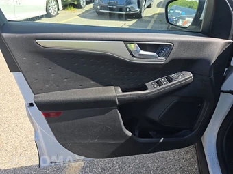2020 Ford Escape SE – miniatura 9