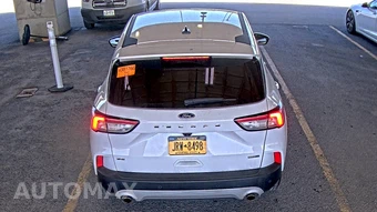2020 Ford Escape SE – miniatura 5