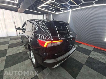 2020 Ford Escape SE - miniatura 2