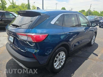 2020 Ford Escape SE – miniatura 3