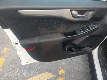 2020 Ford Escape SE - miniatura 9