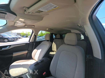 2020 Ford Escape SE – miniatura 11