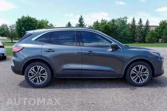 2020 Ford Escape SEL - miniatura 4