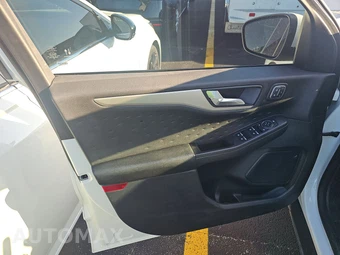 2020 Ford Escape SEL – miniatura 9