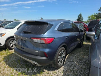 2020 Ford Escape SEL – miniatura 3