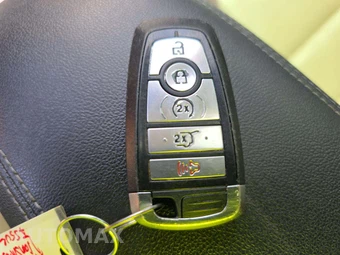 2020 Ford Escape SEL – miniatura 8