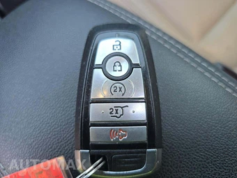 2020 Ford Escape SEL - miniatura 5