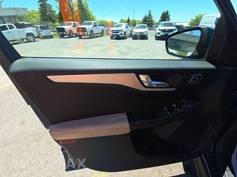 2020 Ford Escape SEL - miniatura 9