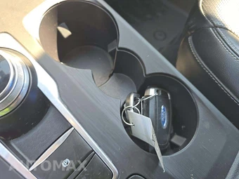 2020 Ford Escape SEL - miniatura 8