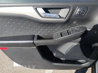2020 Ford Escape SEL - miniatura 9