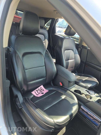 2020 Ford Escape SEL – miniatura 18