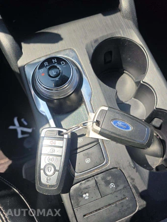 2020 Ford Escape SEL – miniatura 8