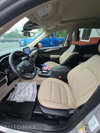 2020 Ford Escape SEL – miniatura 6