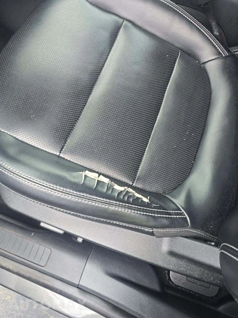 2020 Ford Escape SEL – miniatura 19