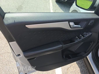 2020 Ford Escape SEL - miniatura 9