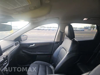 2020 Ford Escape Titanium – miniatura 17