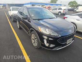 2020 Ford Escape Titanium – miniatura 3