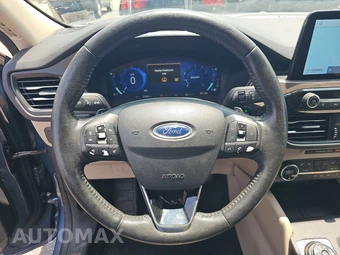 2020 Ford Escape Titanium – miniatura 10