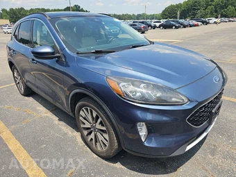 2020 Ford Escape Titanium – miniatura 3