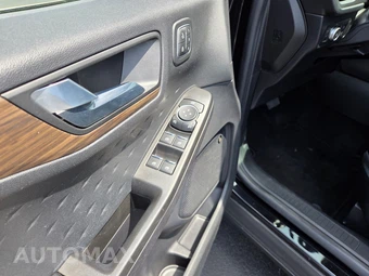 2020 Ford Escape Titanium - miniatura 10