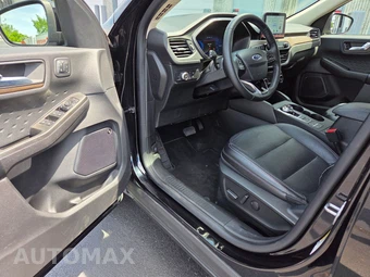 2020 Ford Escape Titanium - miniatura 9
