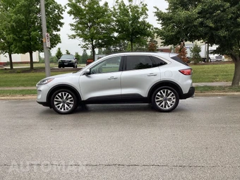 2020 Ford Escape Titanium - miniatura 8