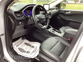 2020 Ford Escape Titanium - miniatura 9