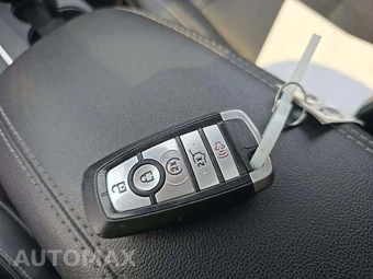 2020 Ford Escape Titanium - miniatura 8