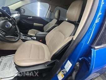 2020 Ford Escape Titanium - miniatura 6