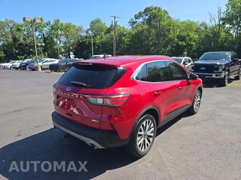 2020 Ford Escape Titanium – miniatura 3