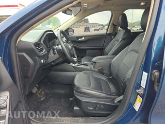 2020 Ford Escape Titanium - miniatura 3