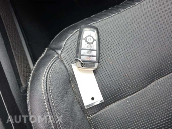 2020 Ford Escape Titanium - miniatura 5