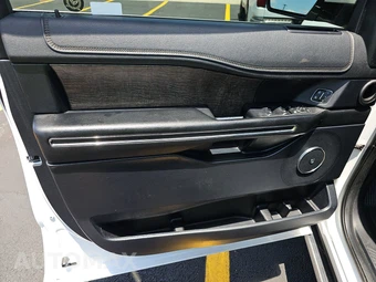 2020 Ford Expedition Limited - miniatura 9