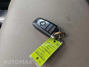 2020 Ford Expedition MAX XLT – miniatura 8