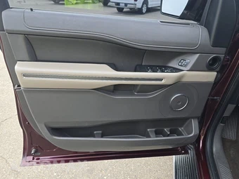 2020 Ford Expedition MAX XLT – miniatura 9
