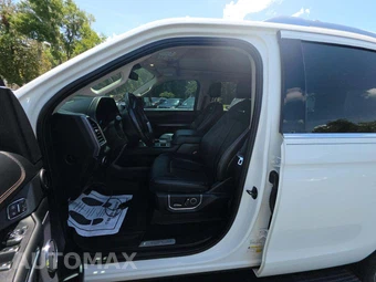 2020 Ford Expedition Platinum - miniatura 3