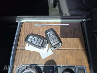 2020 Ford Expedition Platinum - miniatura 8