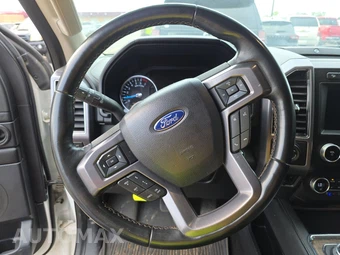 2020 Ford Expedition Platinum - miniatura 10