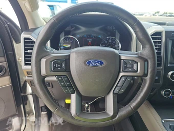 2020 Ford Expedition XLT – miniatura 10