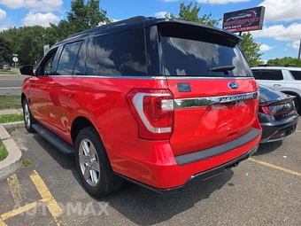 2020 Ford Expedition XLT - miniatura 2