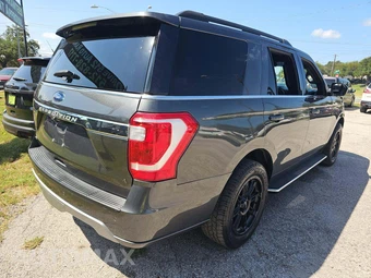 2020 Ford Expedition XLT - miniatura 3