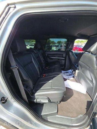 2020 Ford Expedition XLT - miniatura 18