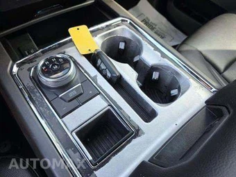 2020 Ford Expedition XLT - miniatura 23