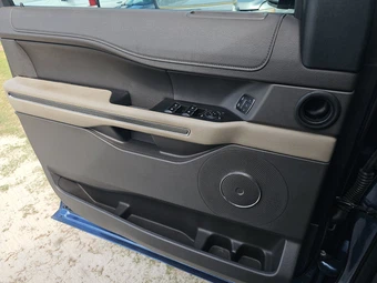 2020 Ford Expedition XLT – miniatura 9