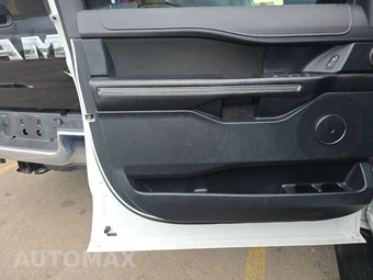 2020 Ford Expedition XLT – miniatura 9