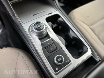 2020 Ford Explorer - miniatura 40